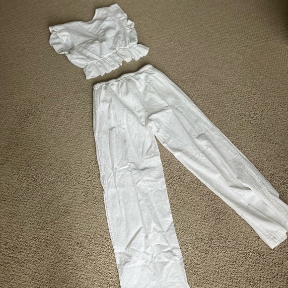 Amazon white two piece set - Picture 10 of 10